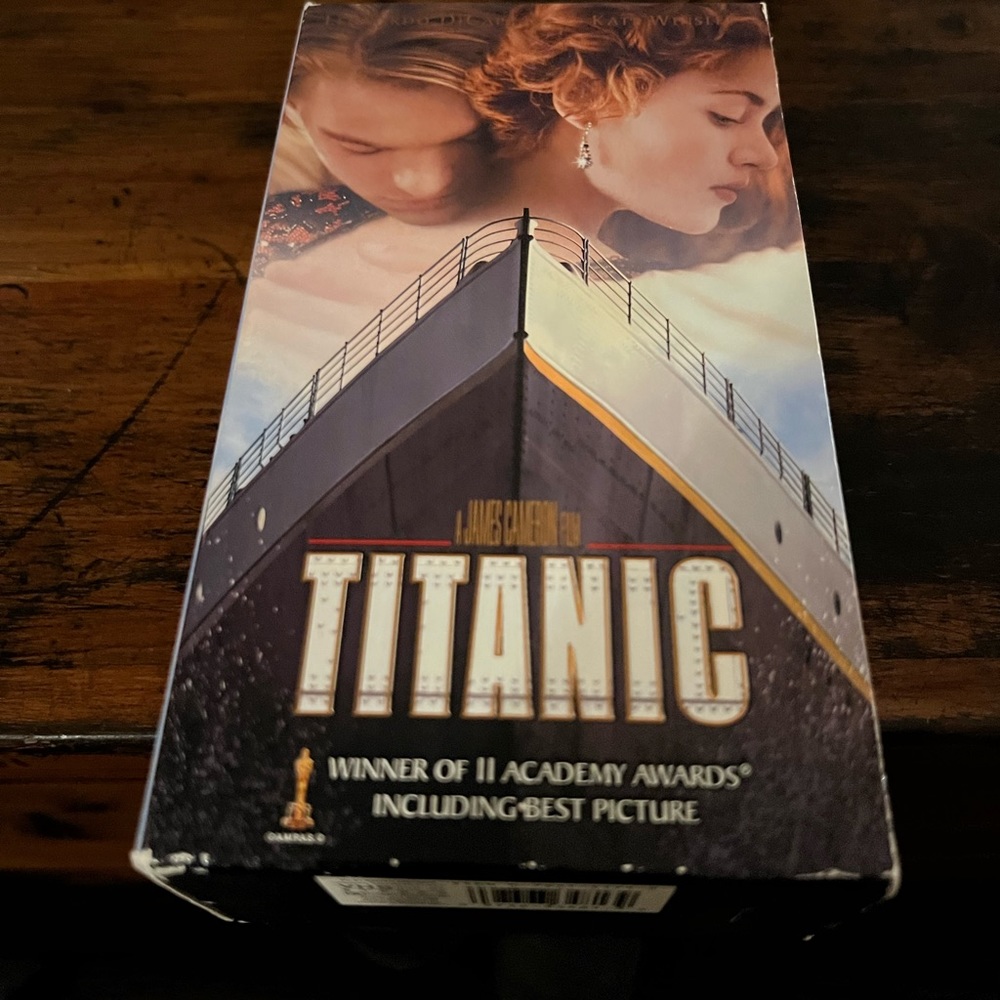 Titanic VHS